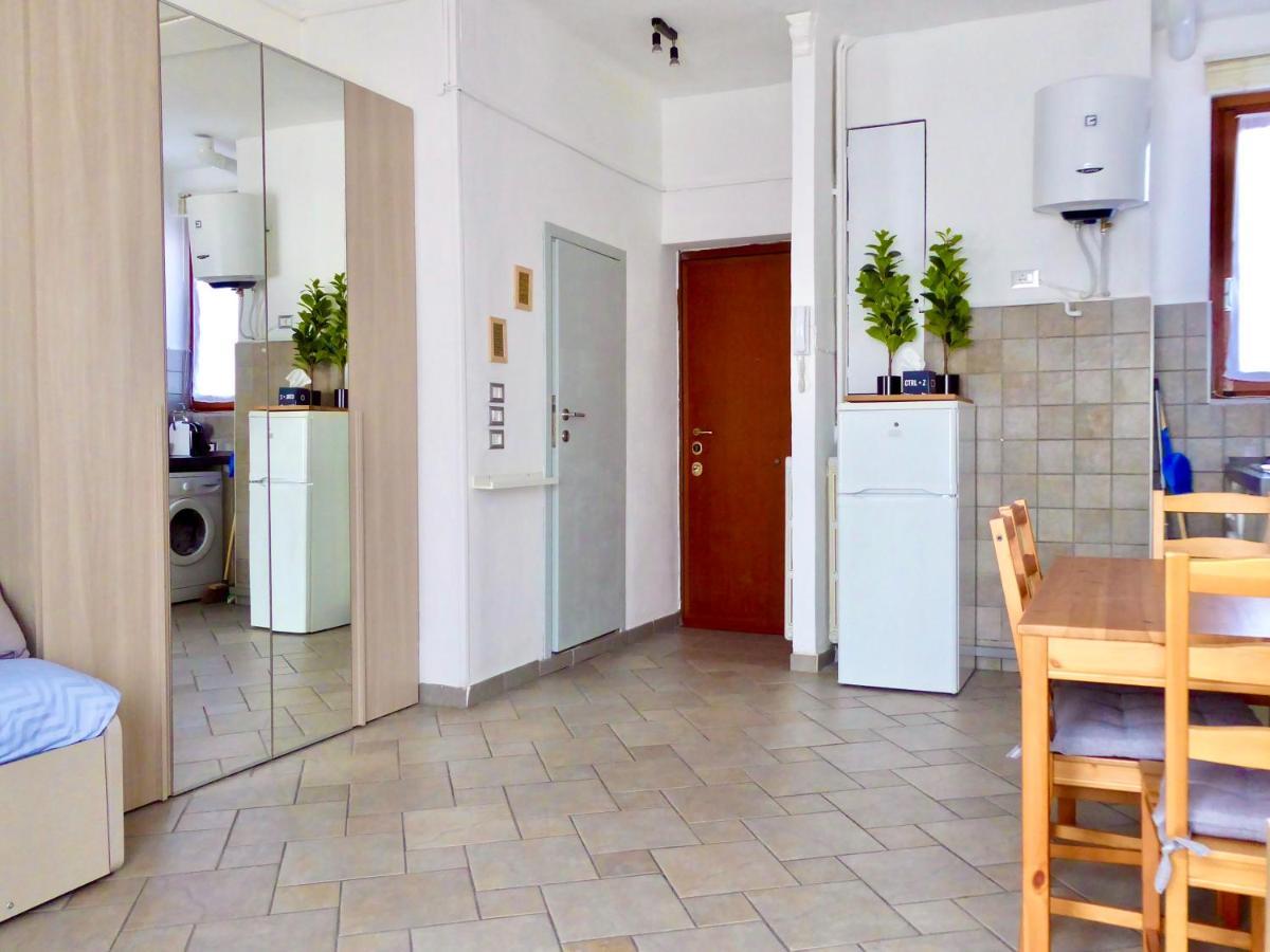 Mono Navigli Apartment Мілан Екстер'єр фото